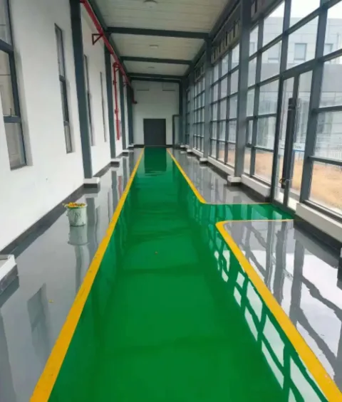 停车场地坪漆空鼓开裂有几个原因?