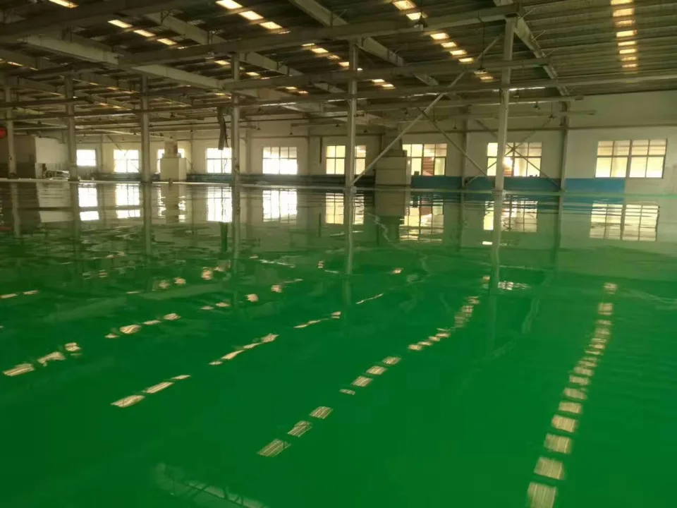 环氧自流平地坪漆施工过程常见问题及解决方案