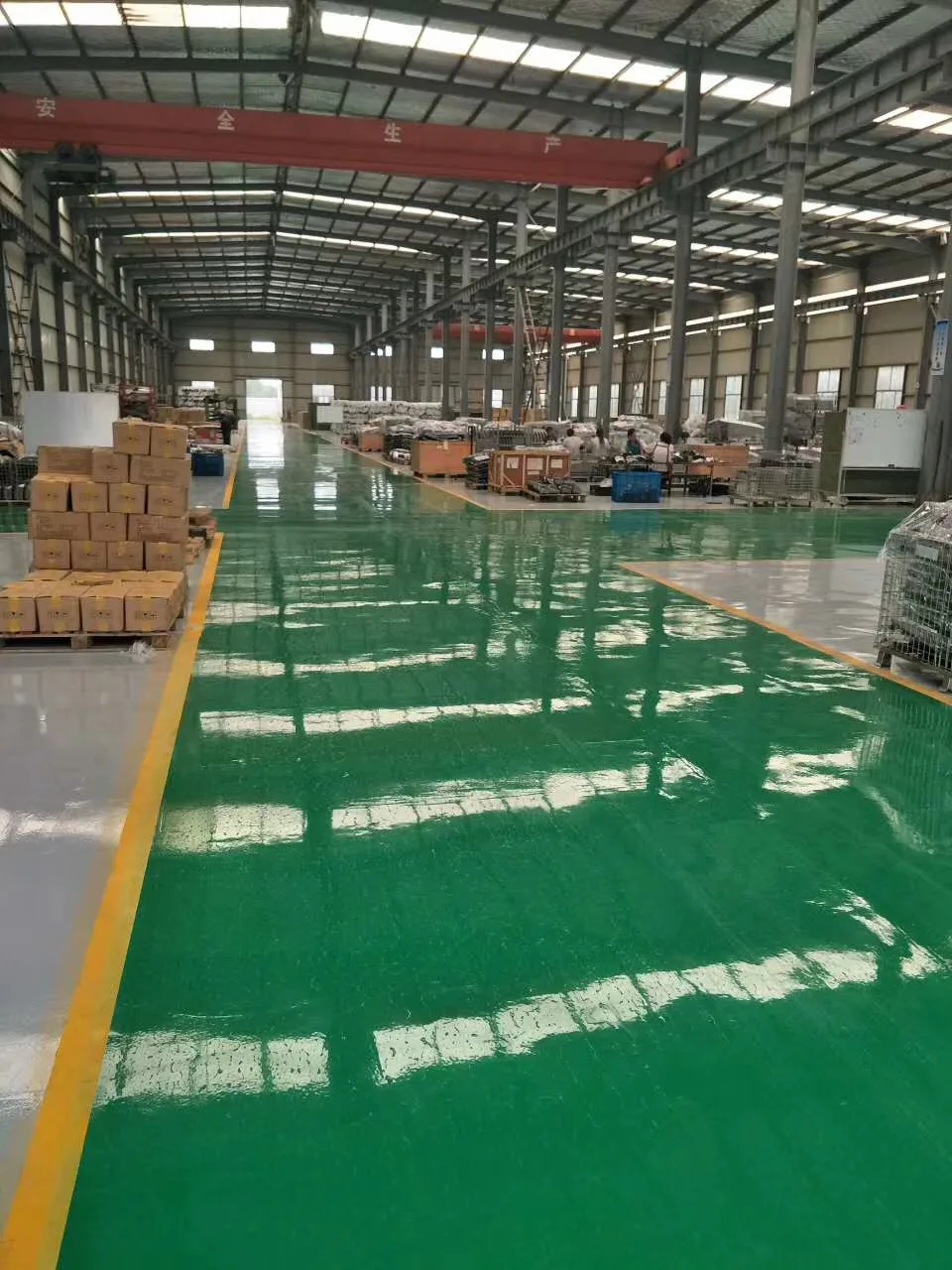 环氧地坪施工地面出现油污的处理方法